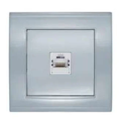 Розетка компьютерная 1-м СП Бриллиант серебр. UNIVersal 7949858 Розетка компьютерная 1-м СП Бриллиант серебр. UNIVersal 7949858